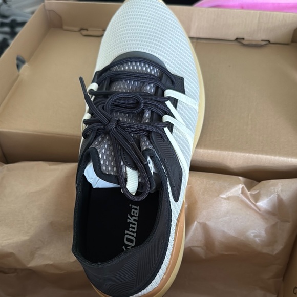 Adidas Black and Cream Sneakers - Picture 2 of 3